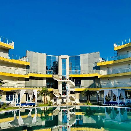 Aпартаменти Мини В Бей Вю Aparthotel ซาเรโว ภายนอก รูปภาพ