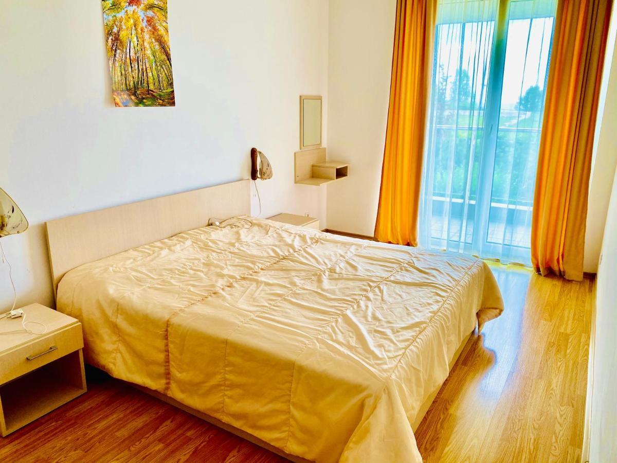 Aпартаменти Мини В Бей Вю Aparthotel ซาเรโว ภายนอก รูปภาพ