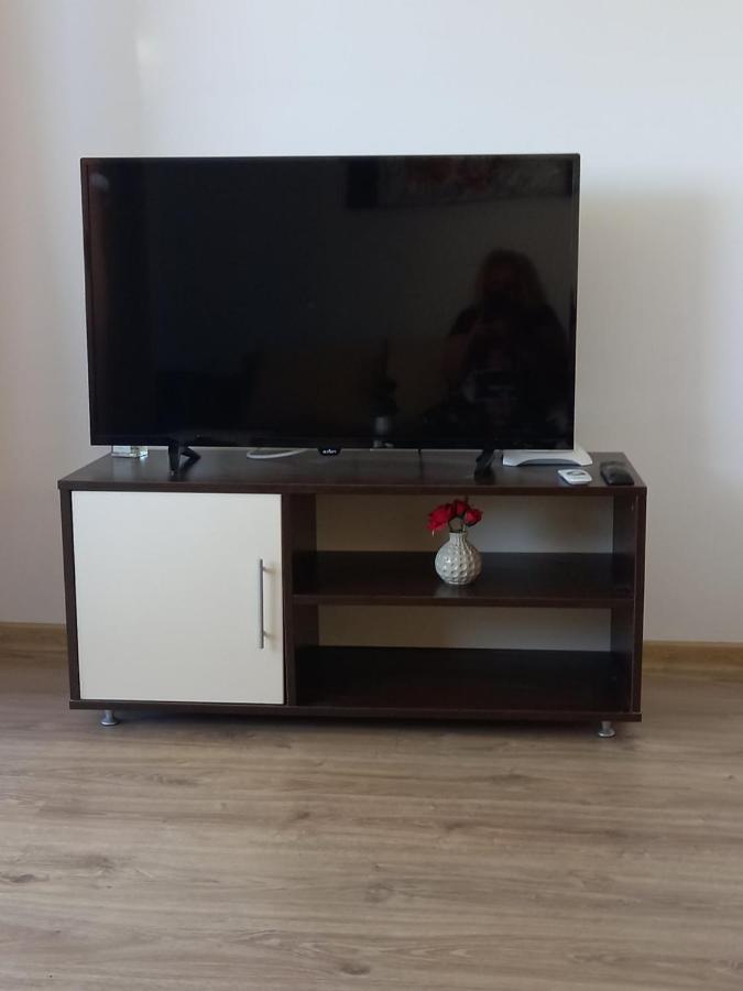 Aпартаменти Мини В Бей Вю Aparthotel ซาเรโว ภายนอก รูปภาพ